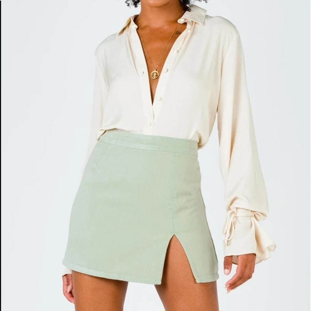 Lioness Mini Skirt